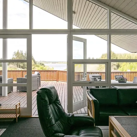 Сasa de vacaciones 8 Person In *